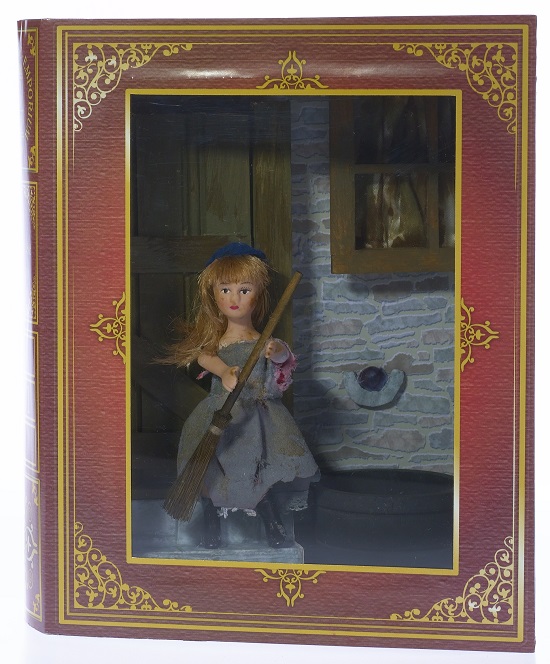 View the complete tutorial at www.dollshouse.co.uk/howto