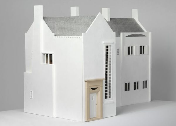 MacIntosh dolls' house
